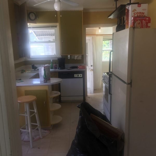 16th Ave kitchen before